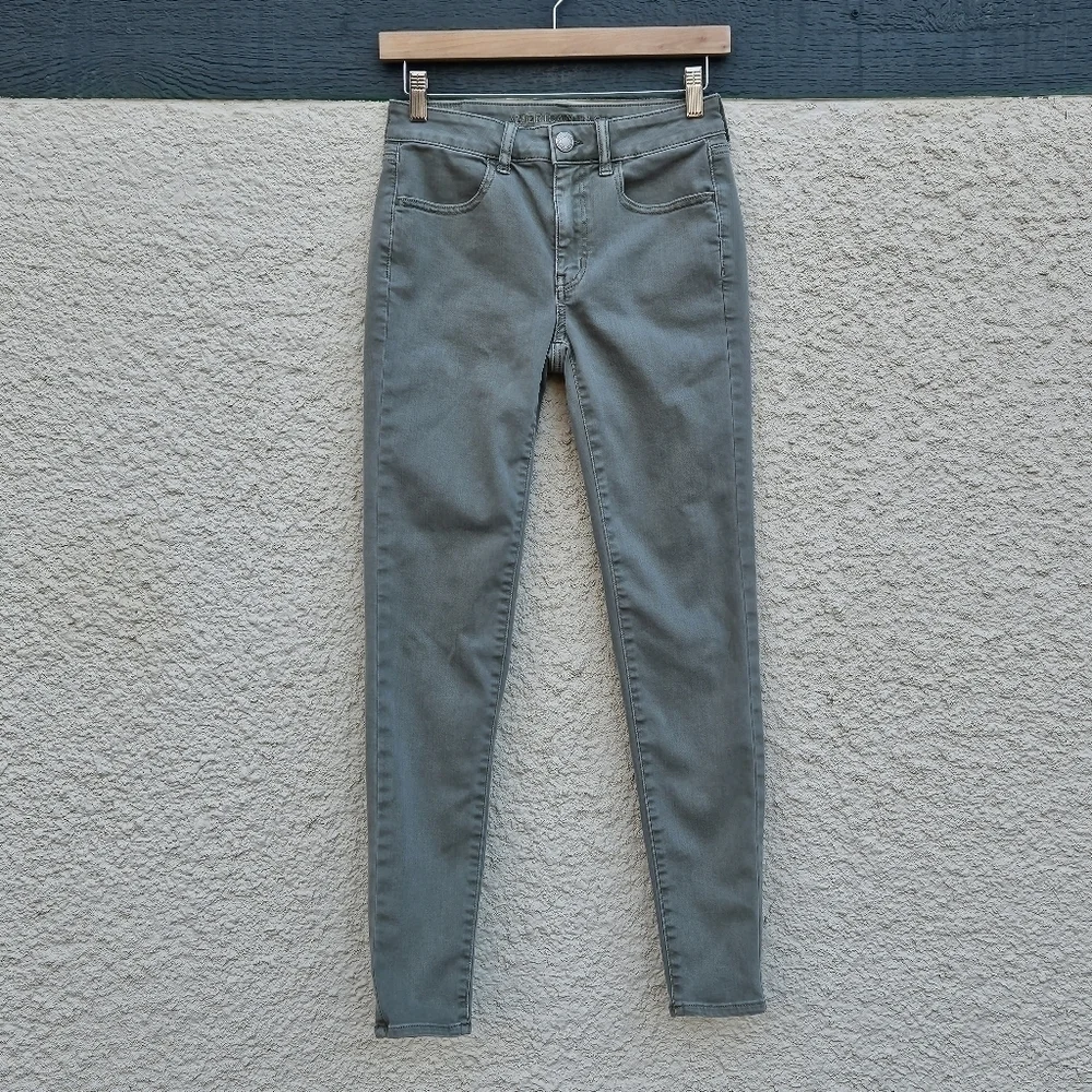 American Eagle Hi-Rise Jegging green size 4 28 inch inseam